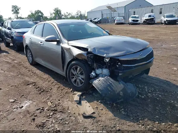 5XXGT4L37GG026235 2016 KIA OPTIMA - Image 1
