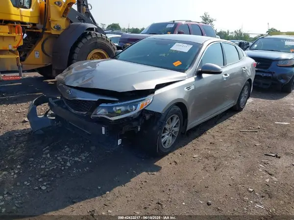 5XXGT4L37GG026235 2016 KIA OPTIMA - Image 2