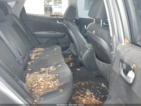 5XXGT4L37GG026798 2016 KIA OPTIMA - Image 8