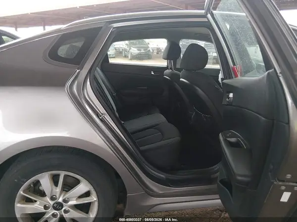 5XXGT4L37GG027367 2016 KIA OPTIMA - Image 8