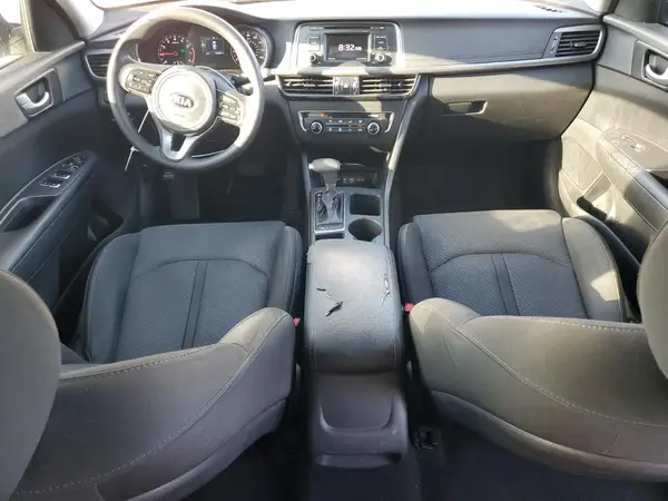5XXGT4L37GG035923 2016 KIA OPTIMA - Image 8