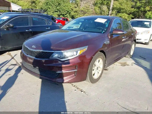 5XXGT4L37GG036716 2016 KIA OPTIMA - Image 2