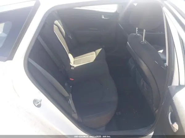 5XXGT4L37GG043391 2016 KIA OPTIMA - Image 8