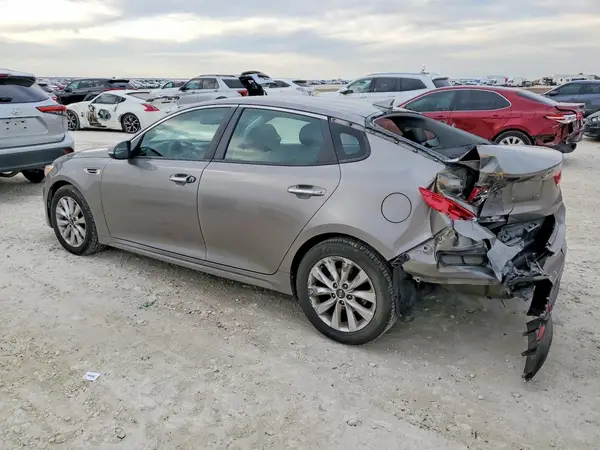 5XXGT4L37GG045478 2016 KIA OPTIMA - Image 2