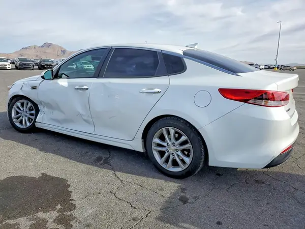5XXGT4L37GG045996 2016 KIA OPTIMA - Image 2