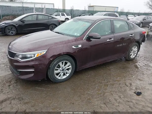 5XXGT4L37GG048476 2016 KIA OPTIMA - Image 2