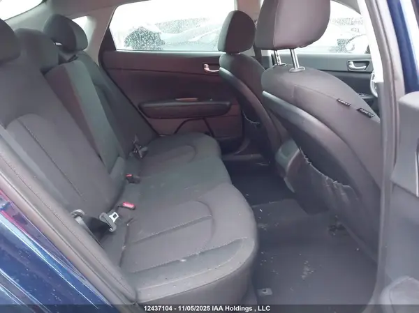 5XXGT4L37GG051958 2016 KIA OPTIMA - Image 8
