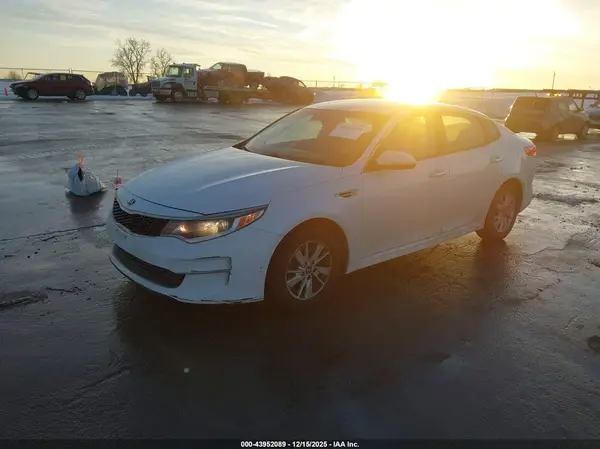 5XXGT4L37GG057078 2016 KIA OPTIMA - Image 2