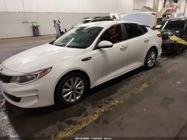 5XXGT4L37GG059719 2016 KIA OPTIMA - Image 2