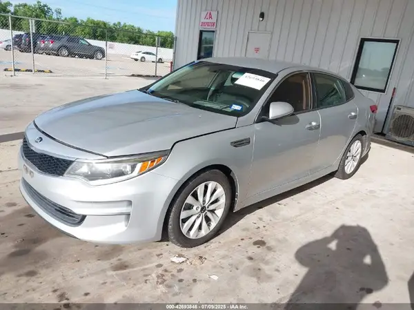5XXGT4L37GG059932 2016 KIA OPTIMA - Image 2