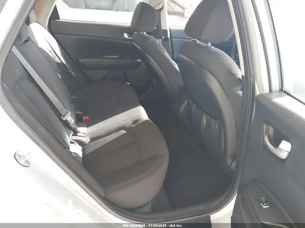 5XXGT4L37GG059932 2016 KIA OPTIMA - Image 8