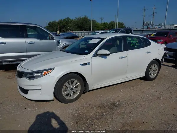 5XXGT4L37GG065939 2016 KIA OPTIMA - Image 2