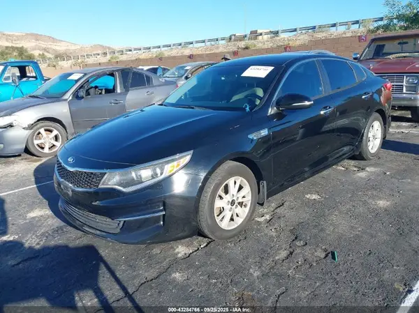 5XXGT4L37GG066122 2016 KIA OPTIMA - Image 2