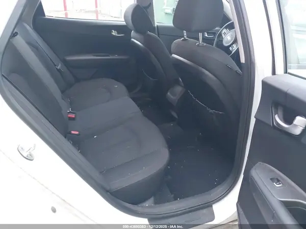 5XXGT4L37GG067352 2016 KIA OPTIMA - Image 8