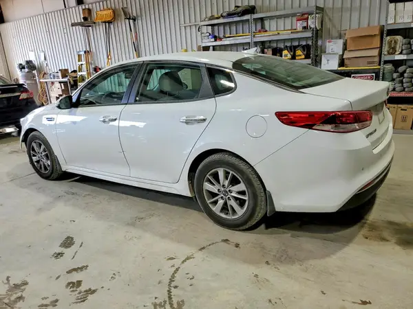 5XXGT4L37GG069098 2016 KIA OPTIMA - Image 2