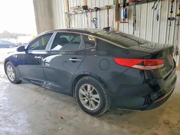 5XXGT4L37GG080196 2016 KIA OPTIMA - Image 2