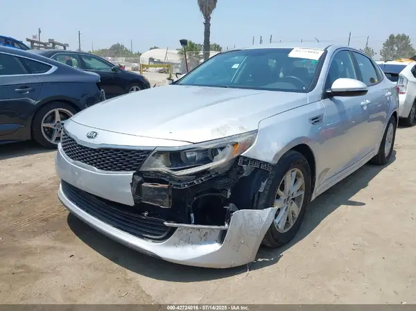 5XXGT4L37GG082546 2016 KIA OPTIMA - Image 2