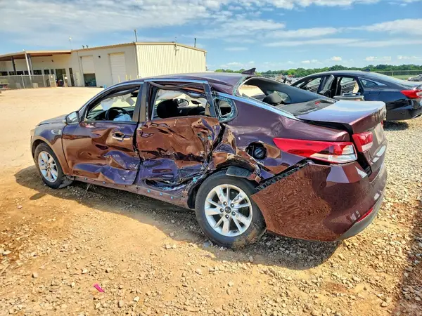 5XXGT4L37GG084099 2016 KIA OPTIMA - Image 2