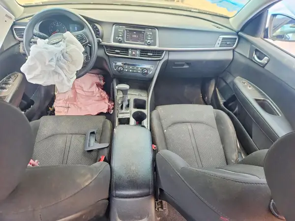 5XXGT4L37GG084099 2016 KIA OPTIMA - Image 8