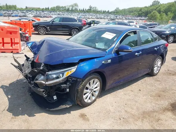 5XXGT4L37GG084605 2016 KIA OPTIMA - Image 2