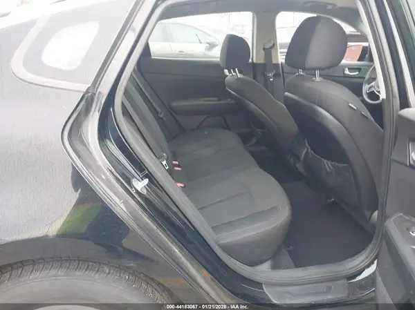 5XXGT4L37GG106487 2016 KIA OPTIMA - Image 8