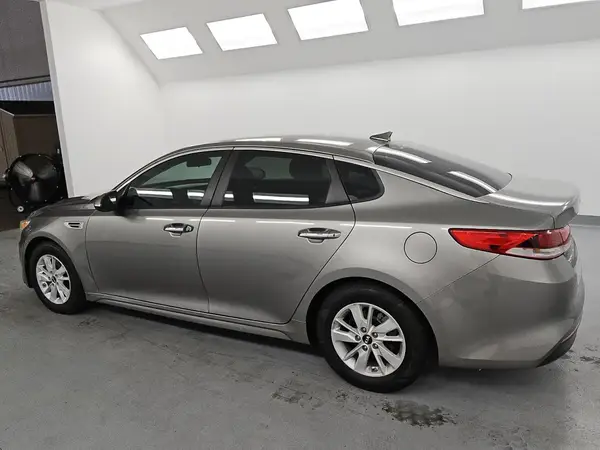 5XXGT4L37GG106750 2016 KIA OPTIMA - Image 2