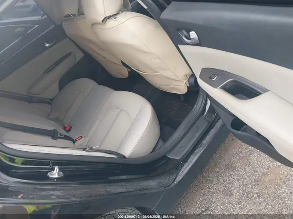 5XXGT4L37GG106781 2016 KIA OPTIMA - Image 8