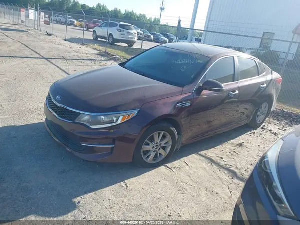 5XXGT4L37GG111799 2016 KIA OPTIMA - Image 2