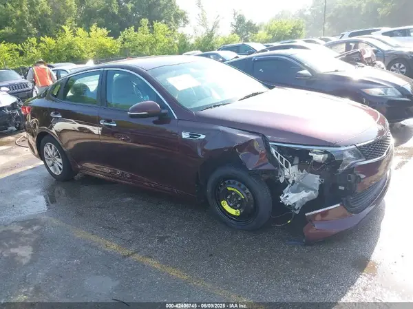 5XXGT4L37GG114332 2016 KIA OPTIMA - Image 1