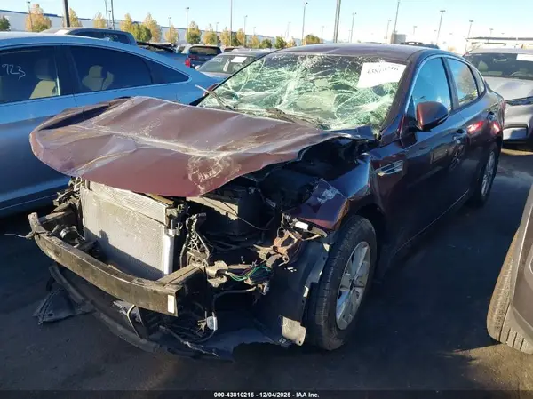 5XXGT4L37GG116405 2016 KIA OPTIMA - Image 2