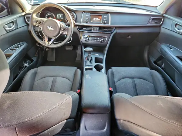 5XXGT4L37HG119936 2017 KIA OPTIMA - Image 8