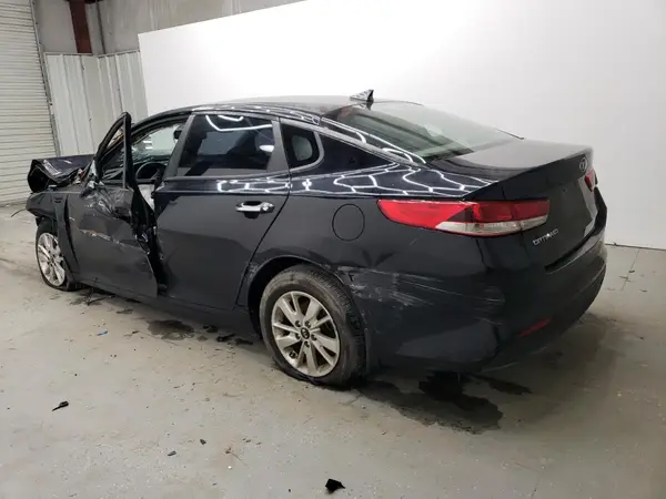 5XXGT4L37HG125915 2017 KIA OPTIMA - Image 2