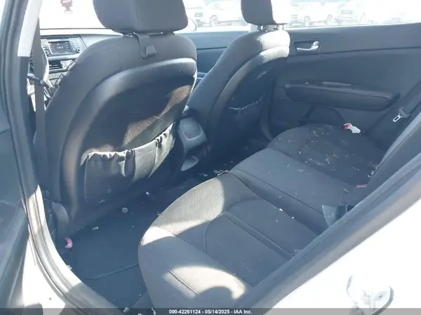 5XXGT4L37HG128491 2017 KIA OPTIMA - Image 8