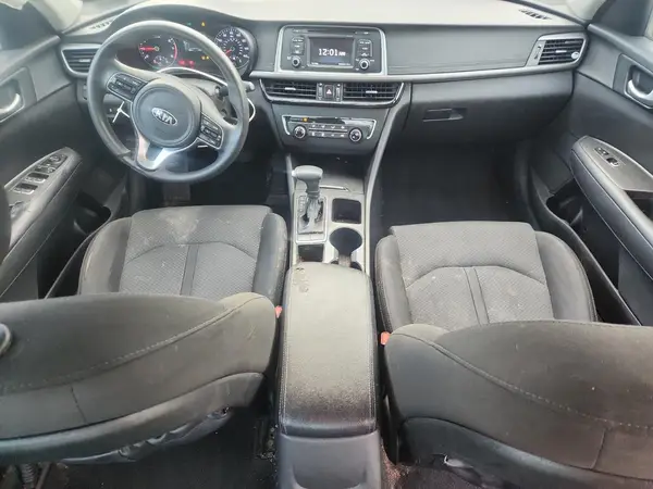 5XXGT4L37HG129351 2017 KIA OPTIMA - Image 8