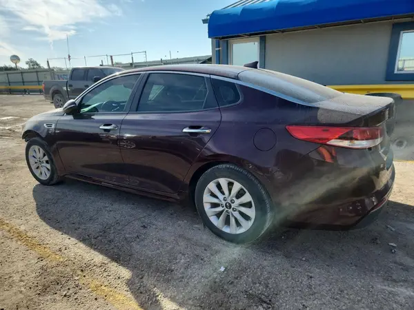 5XXGT4L37HG130564 2017 KIA OPTIMA - Image 2