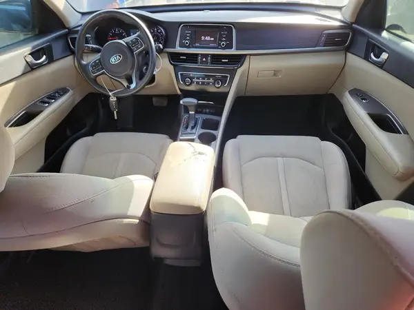 5XXGT4L37HG130564 2017 KIA OPTIMA - Image 8