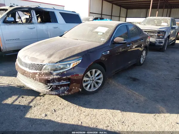 5XXGT4L37HG130614 2017 KIA OPTIMA - Image 2