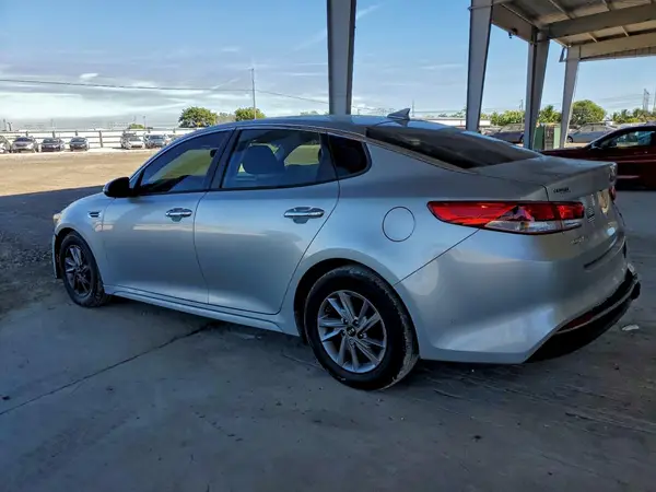 5XXGT4L37HG131102 2017 KIA OPTIMA - Image 2