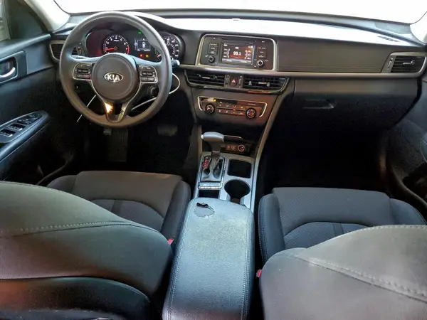 5XXGT4L37HG131102 2017 KIA OPTIMA - Image 8