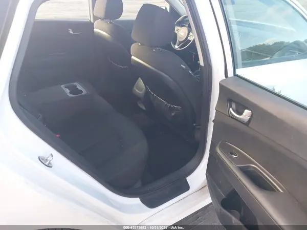 5XXGT4L37HG132329 2017 KIA OPTIMA - Image 8