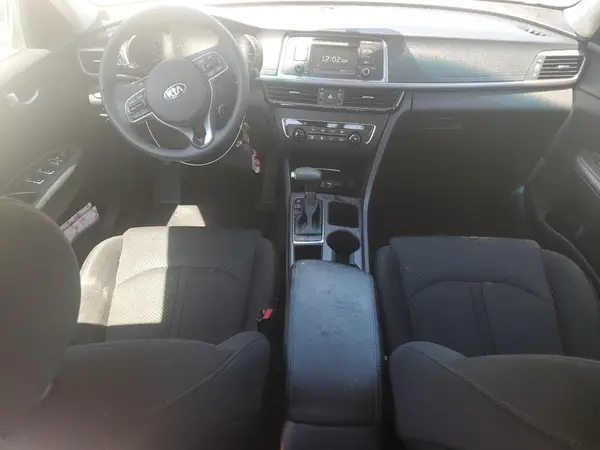 5XXGT4L37HG134064 2017 KIA OPTIMA - Image 8