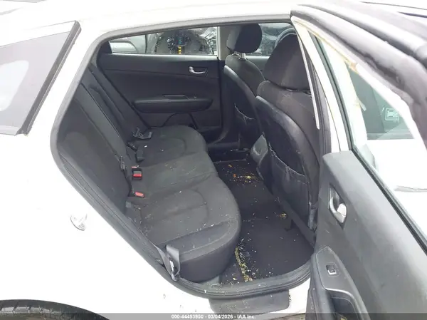 5XXGT4L37HG139877 2017 KIA OPTIMA - Image 8