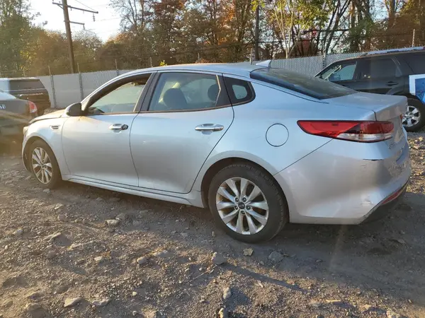 5XXGT4L37HG140978 2017 KIA OPTIMA - Image 2