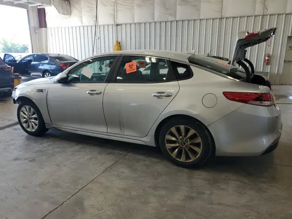 5XXGT4L37HG140995 2017 KIA OPTIMA - Image 2