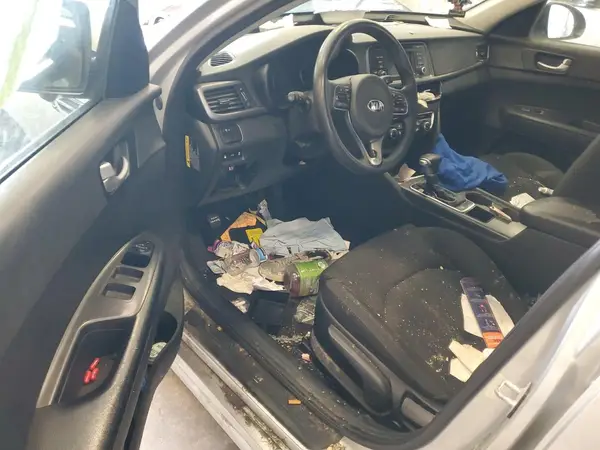 5XXGT4L37HG140995 2017 KIA OPTIMA - Image 8