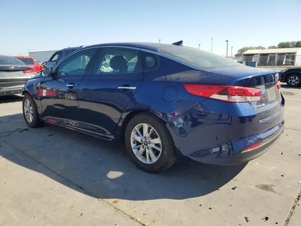 5XXGT4L37HG144562 2017 KIA OPTIMA - Image 2