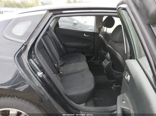 5XXGT4L37HG147316 2017 KIA OPTIMA - Image 8