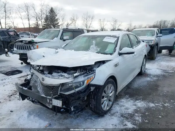 5XXGT4L37HG147980 2017 KIA OPTIMA - Image 2