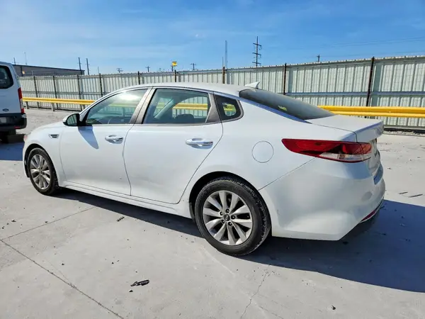 5XXGT4L37HG148577 2017 KIA OPTIMA - Image 2
