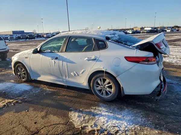 5XXGT4L37HG151043 2017 KIA OPTIMA - Image 2